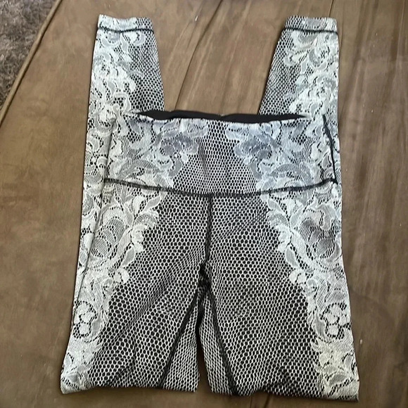 Lululemon speed wunder tight (Nulux) - Picture 6 of 14
